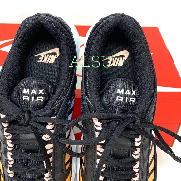 Nike Air Max Talwind IV Black Coral Women Sneakers - Picture 7 of 11